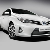Новый универсал Toyota Auris Touring Sports