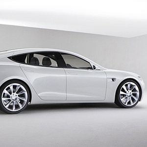 Tesla обещает быструю подзарядку для Model S