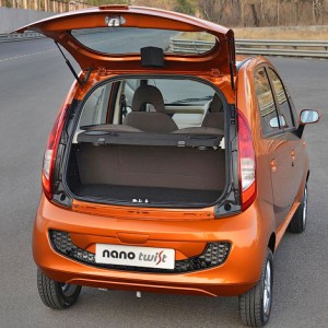 Tata Nano оснастили крышкой багажника