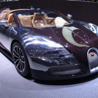 Bugatti Veyron по-прежнему в лидерах