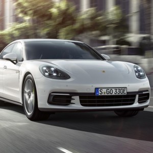 Porsche Panamera может получить новый V8