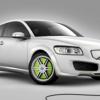 Volvo разрабатывает электроавтомобиль