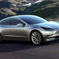 Tesla представит новую модель
